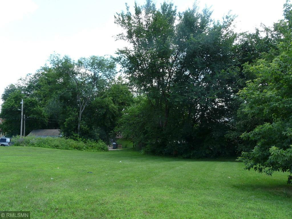 Property Photo: 2410 Lyndale Avenue N MN 55411