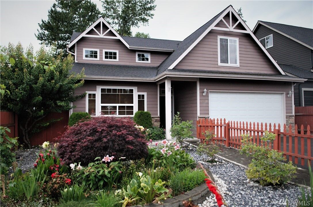 Property Photo: 16239 114th Ave SE WA 98055