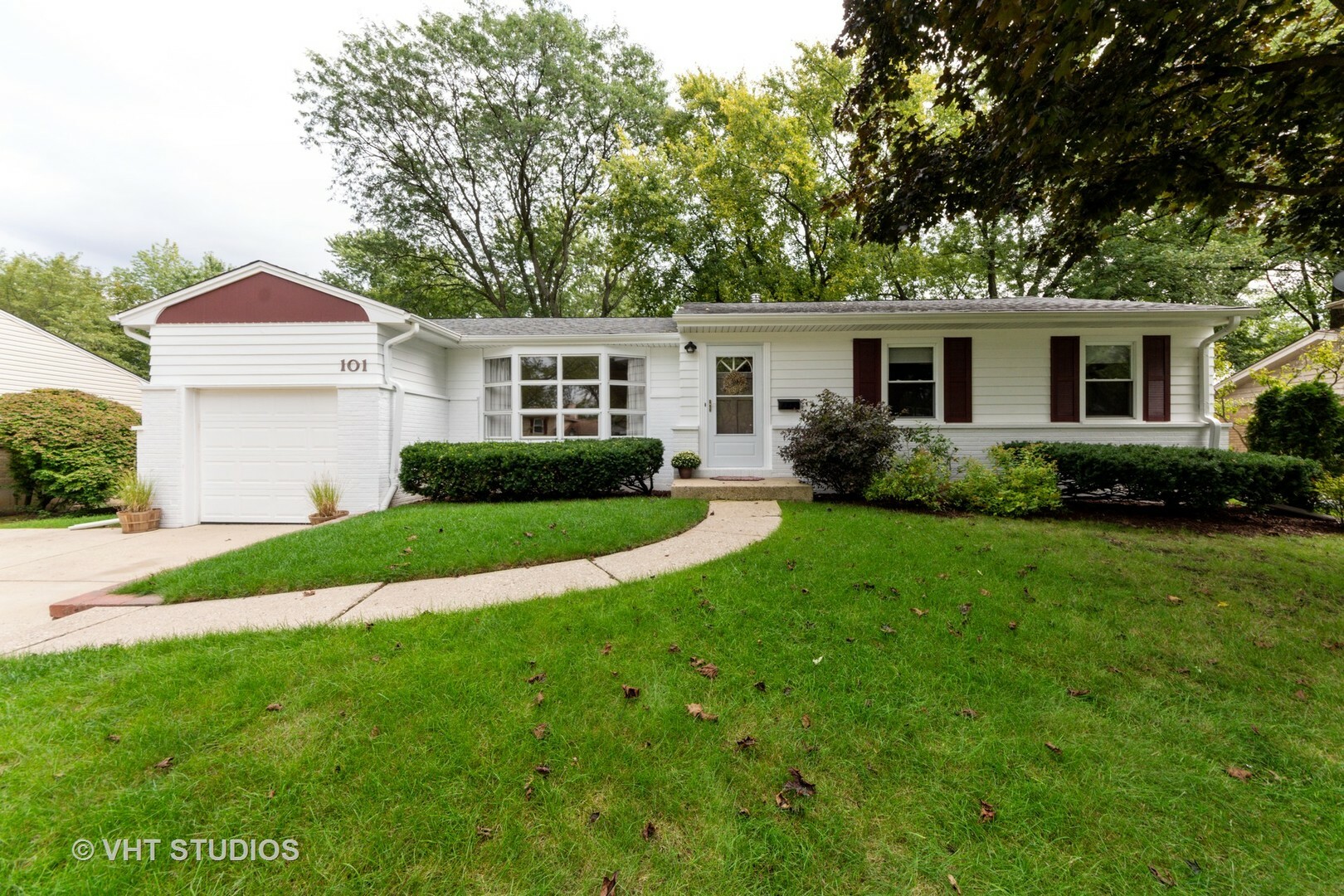 Property Photo:  101 North Norman Drive  IL 60074 