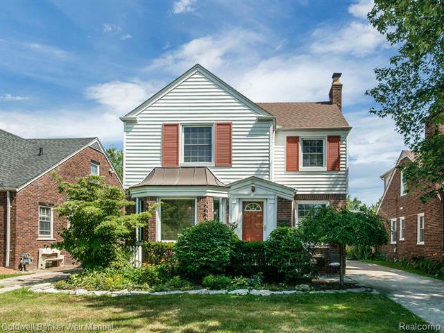 Property Photo: 1960 Hunt Club Drive MI 48236