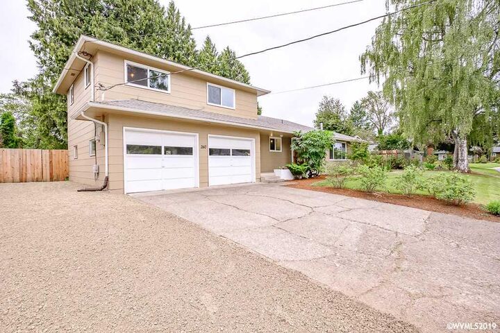 240  Riviera Dr NE  Salem OR 97303 photo