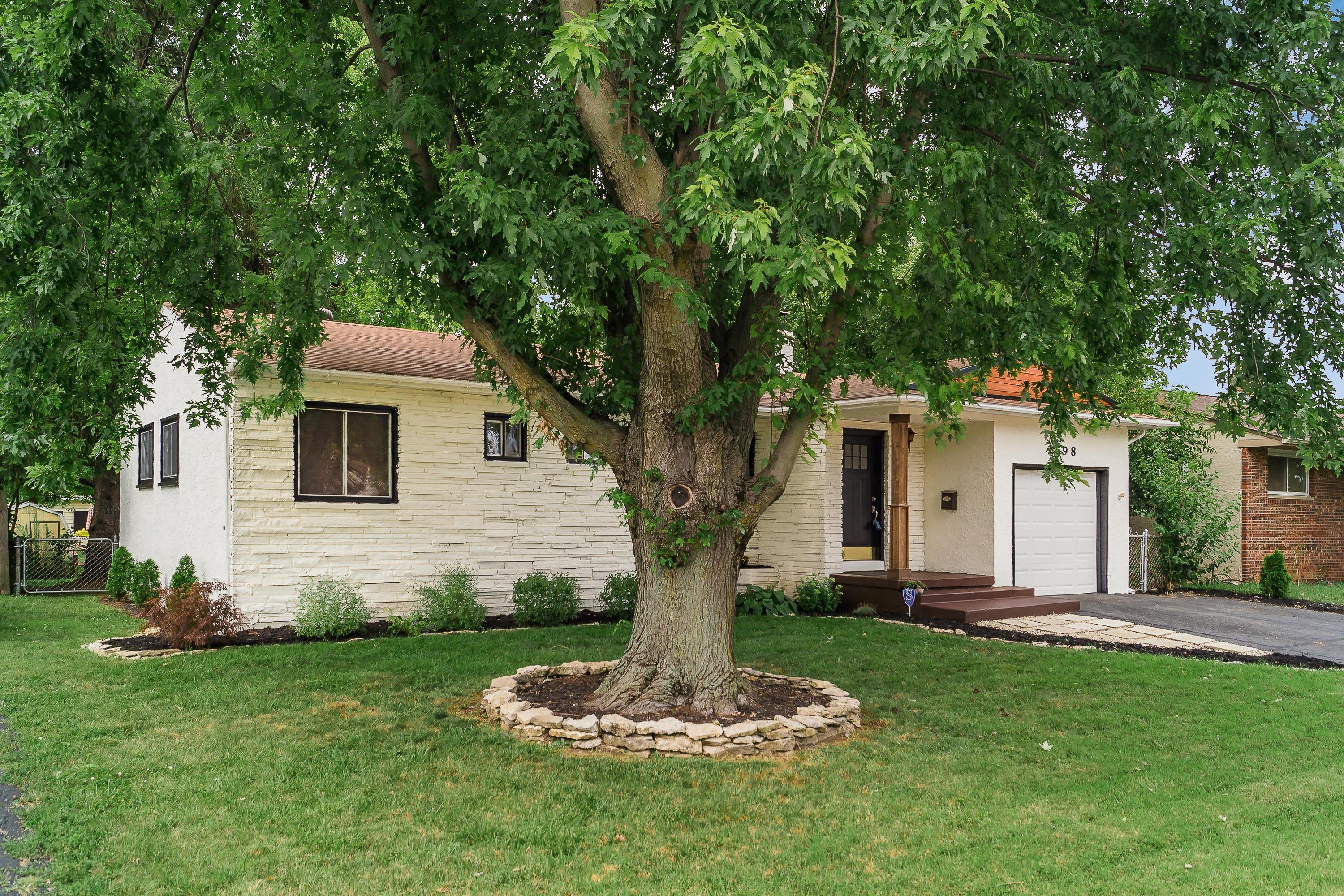 Property Photo: 2698 Kingston Avenue OH 43123