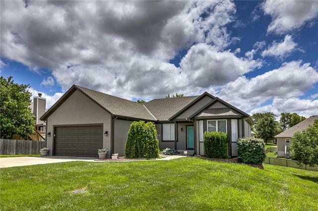 Property Photo:  313 Woodhaven Drive  MO 64089 