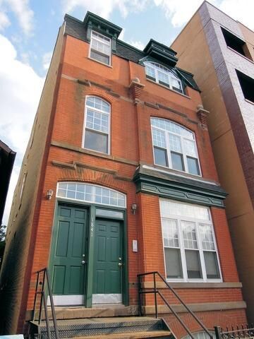 Property Photo: 1841 West North Avenue 2 IL 60622