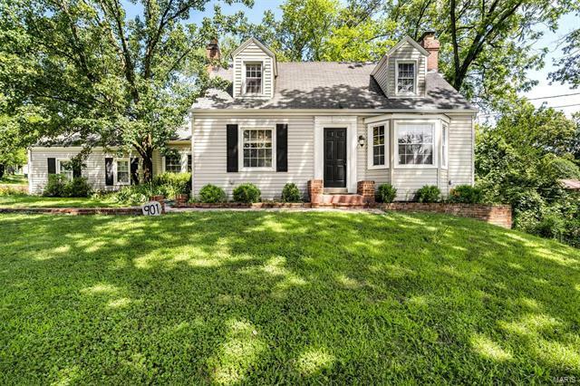 Property Photo: 901 Oakland Avenue 63122