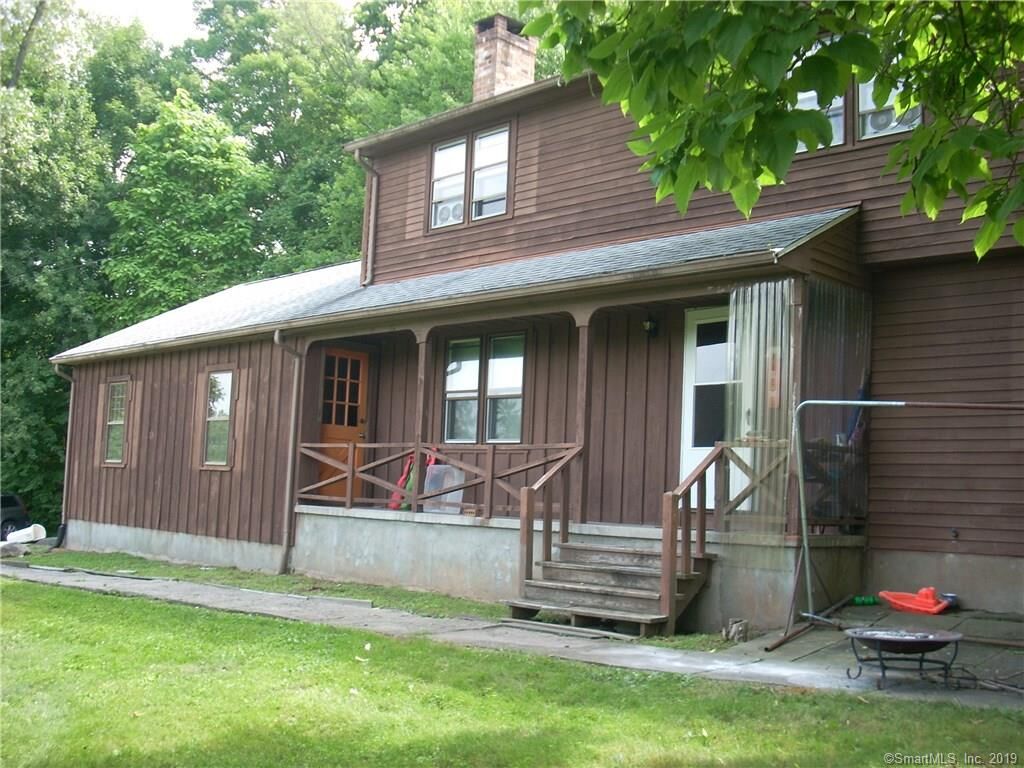 Property Photo:  195 Holcomb Street  CT 06026 