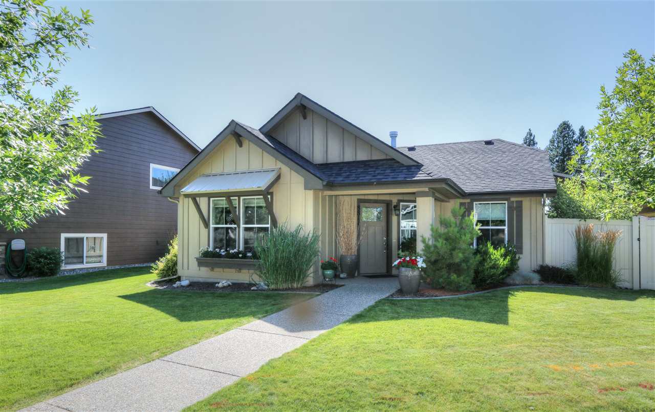 Property Photo: 8811 N Sundance Ln WA 99208