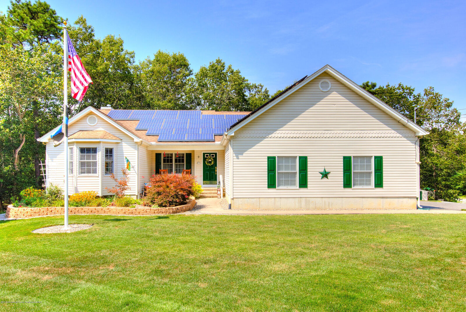 Property Photo: 9 Maplewood Drive NJ 08087