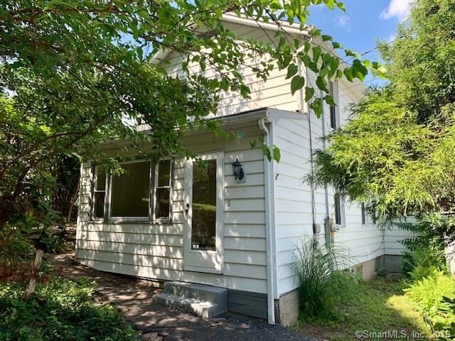 Property Photo:  6 Beech Street  CT 06401 