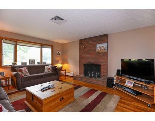 Property Photo: 3 Paula St MA 01803