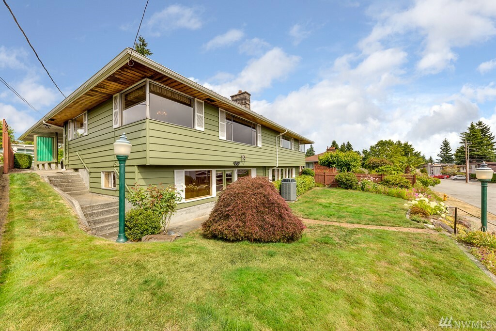 Property Photo: 4825 Spire Lane WA 98203
