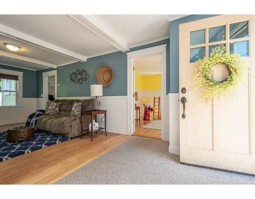 Property Photo:  510 Oak St  MA 01545 