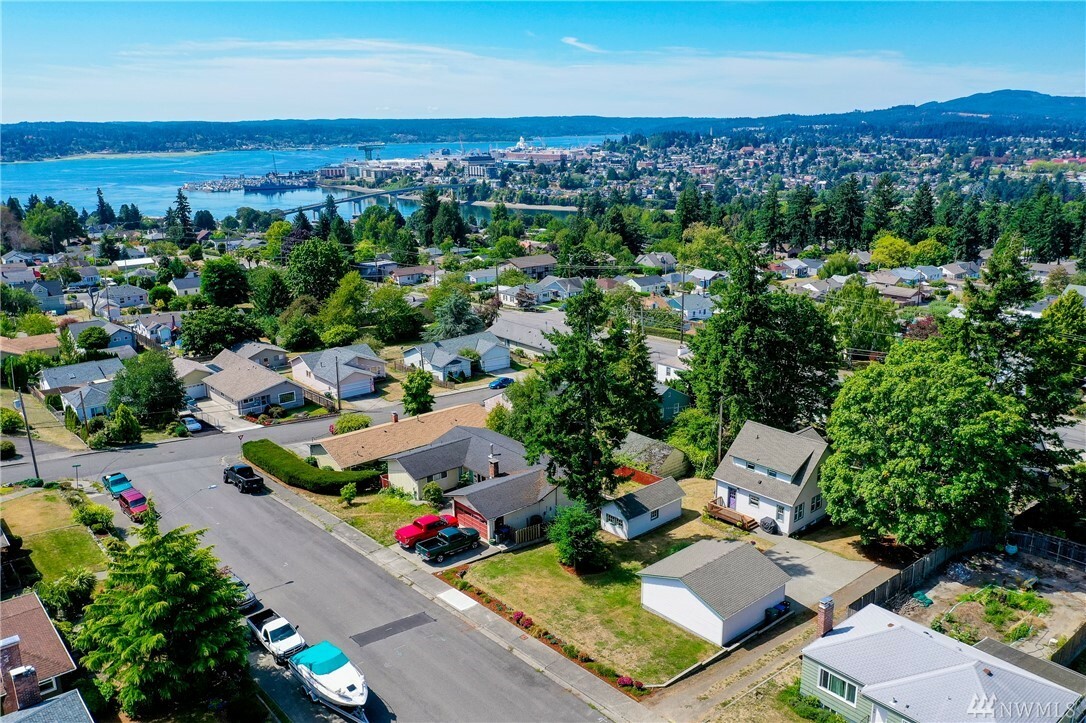 Property Photo:  2014 Perry Ave  WA 98310 