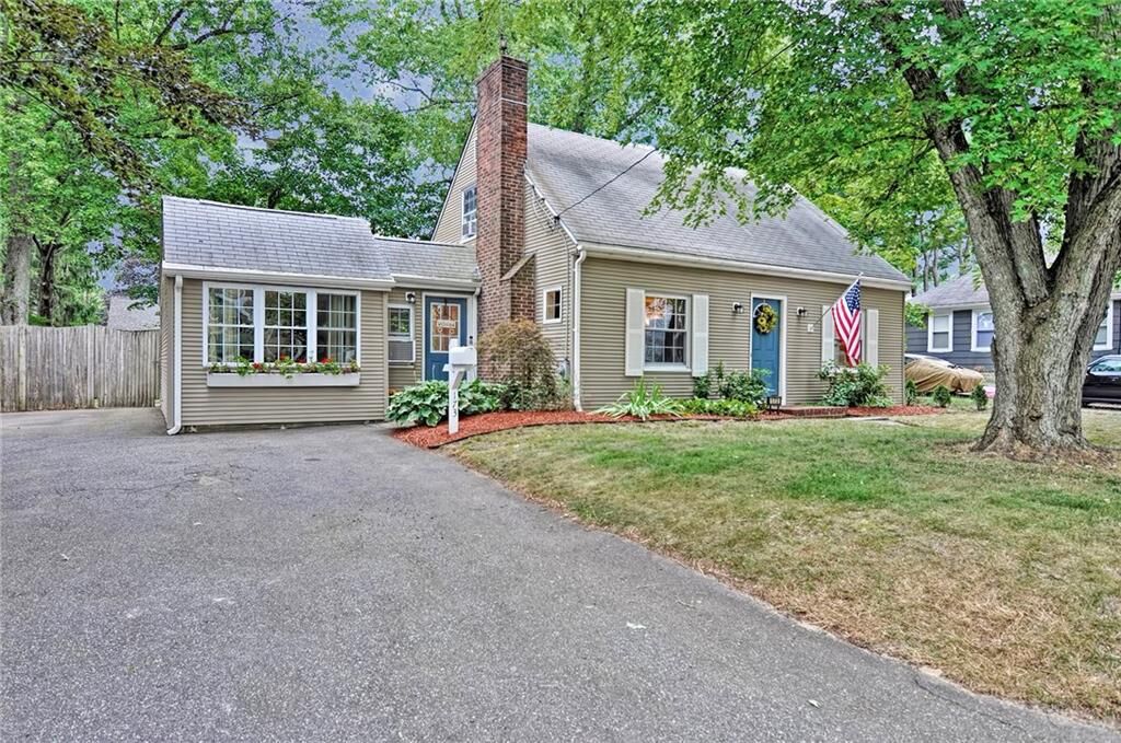Property Photo:  173 Ferris Av  RI 02916 