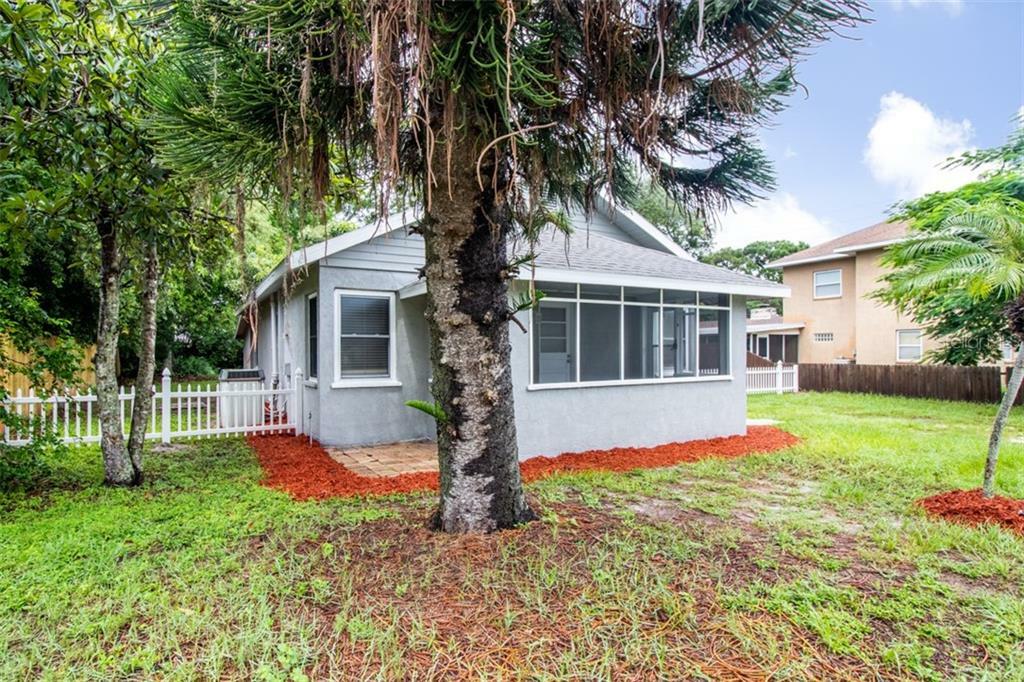 Property Photo:  1108 43rd Street W  FL 34209 