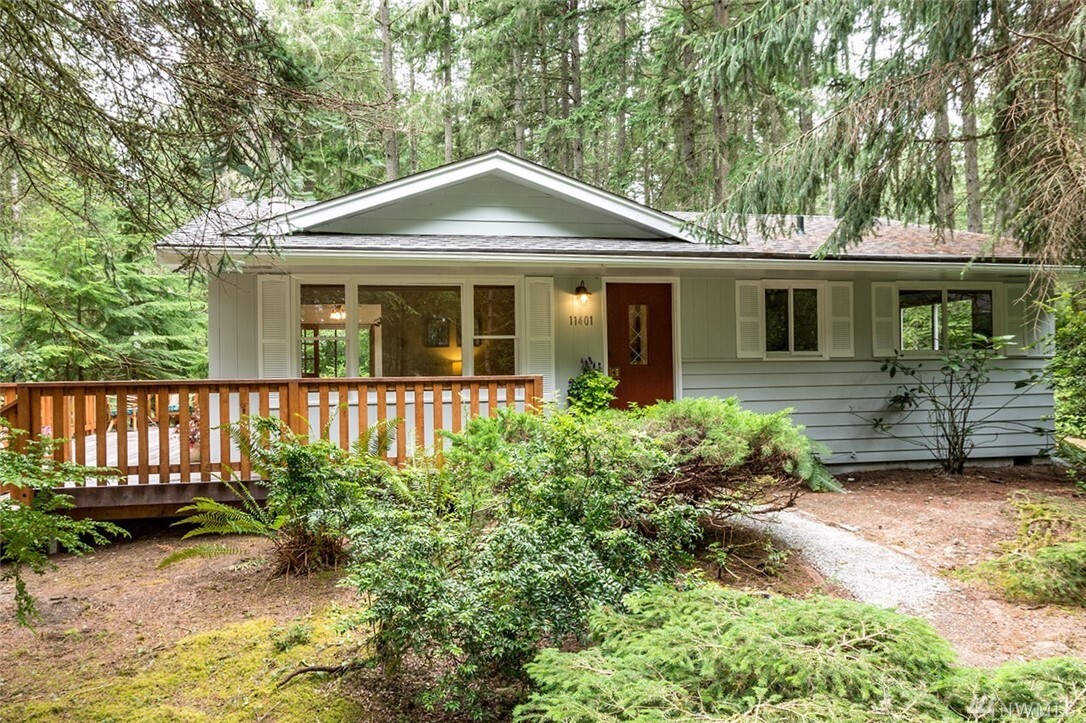 11401 Aqua Place  Anderson Island WA 98303 photo