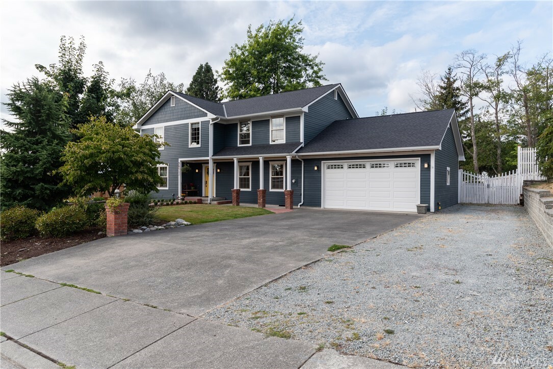 Property Photo:  2211 Austin Lane  WA 98273 