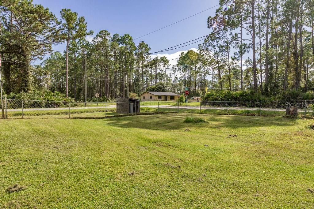 Property Photo:  2755 Gardenia Road  FL 32724 