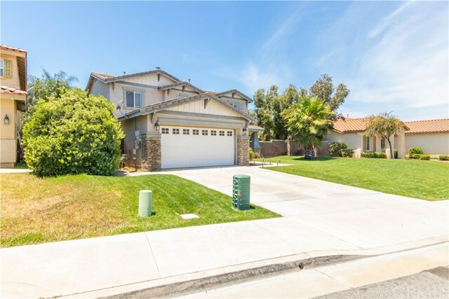 Property Photo:  33159 Aquamarine Circle  CA 92584 