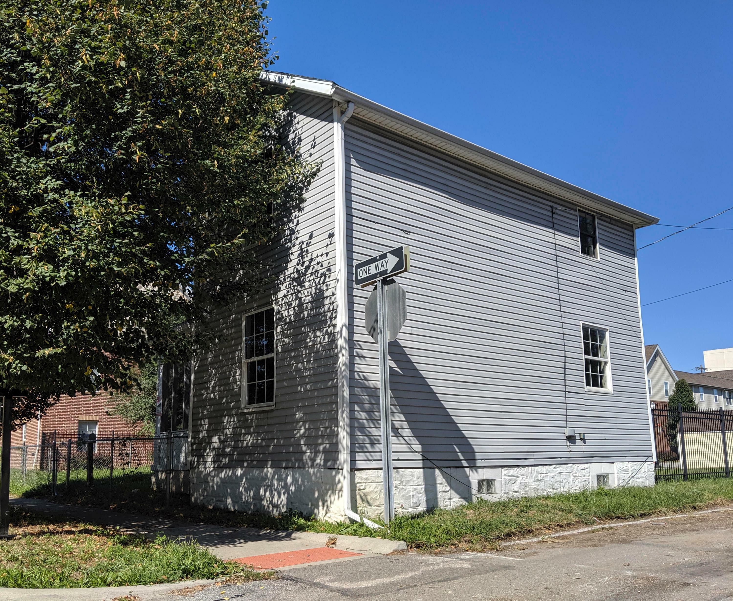 Property Photo: 194 S Souder Avenue OH 43222