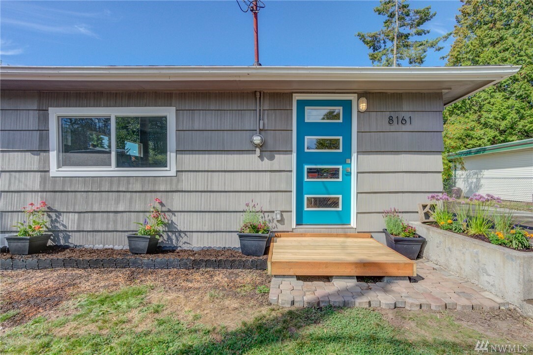 Property Photo:  8161 Harborview Rd  WA 98230 