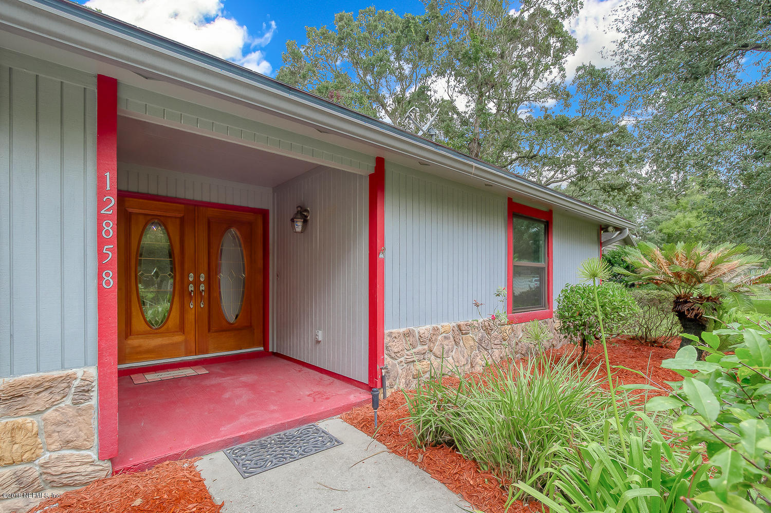 Property Photo: 12858 Julington Forest Court FL 32258