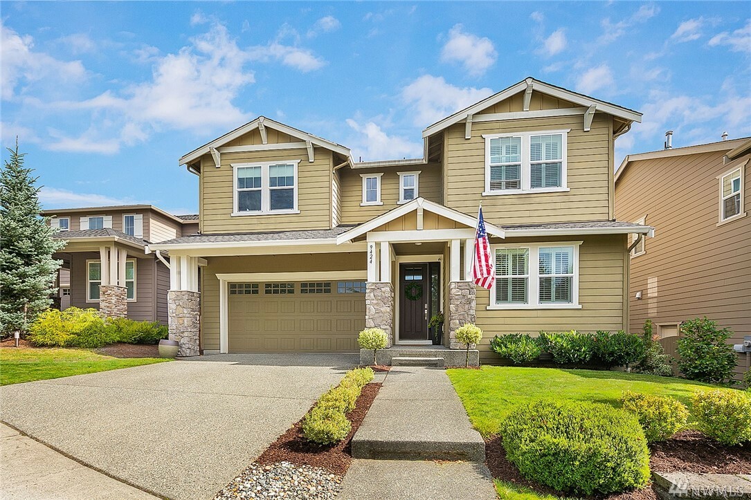 Property Photo:  9424 Satterlee Ave SE  WA 98065 