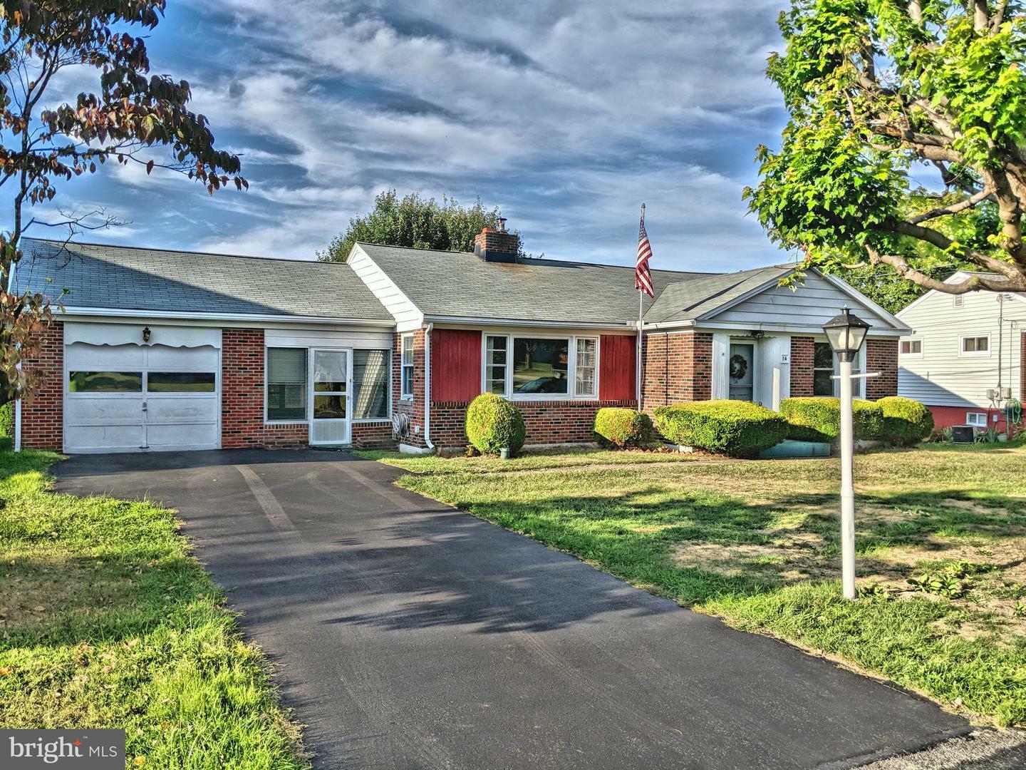 Property Photo: 14 Sharon Road PA 17025