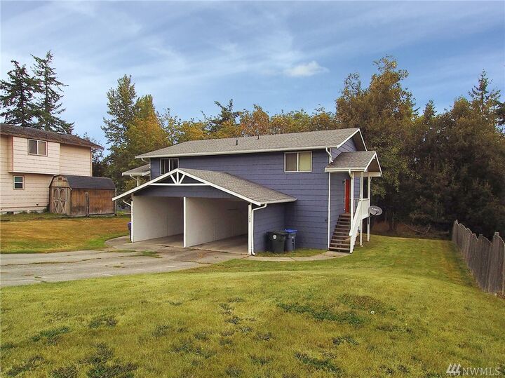 Property Photo: 1305 1309 Campbell Ave 2 WA 98362