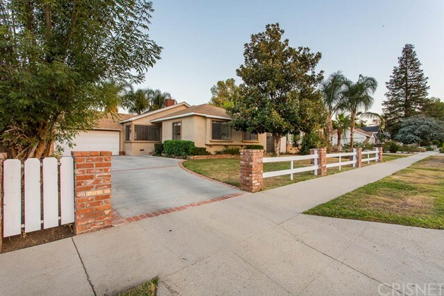 Property Photo:  6616 Farralone Avenue  CA 91303 