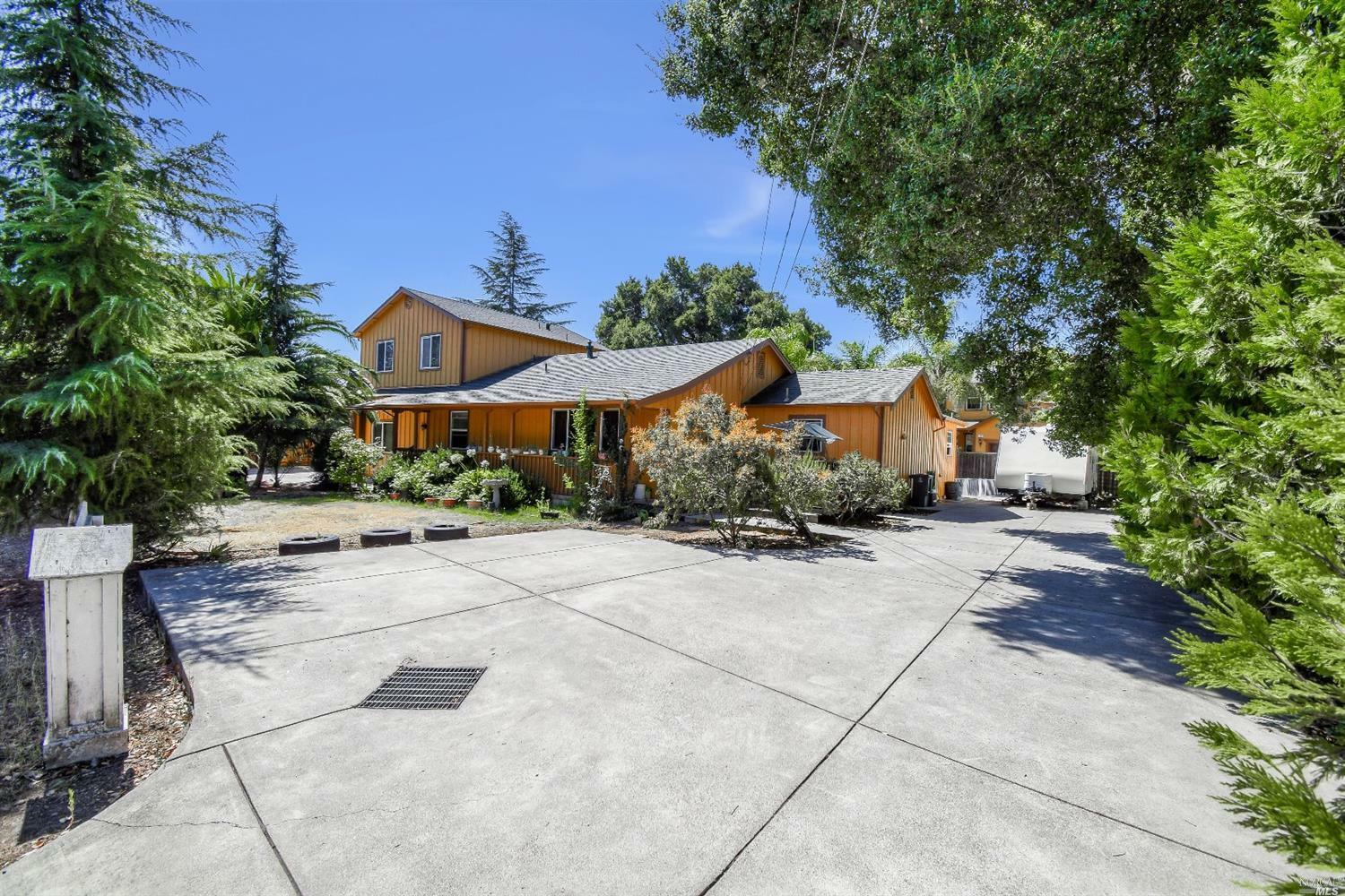 Property Photo:  1197 Dutton Avenue  CA 95407 