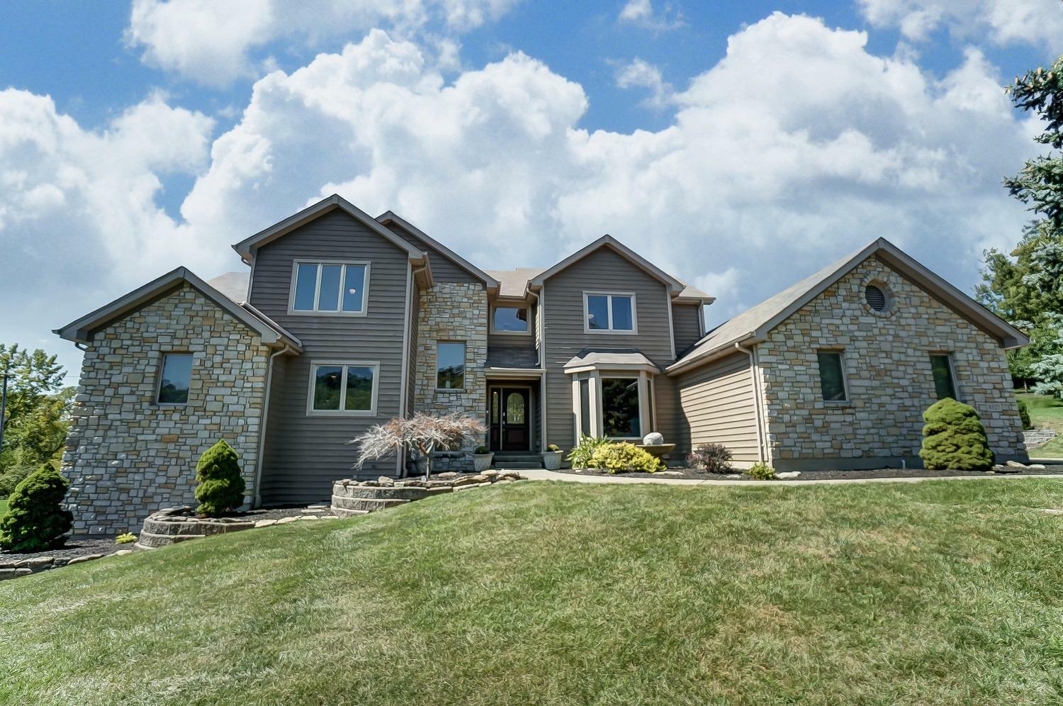 Property Photo: 8527 Rupp Farm Drive OH 45069