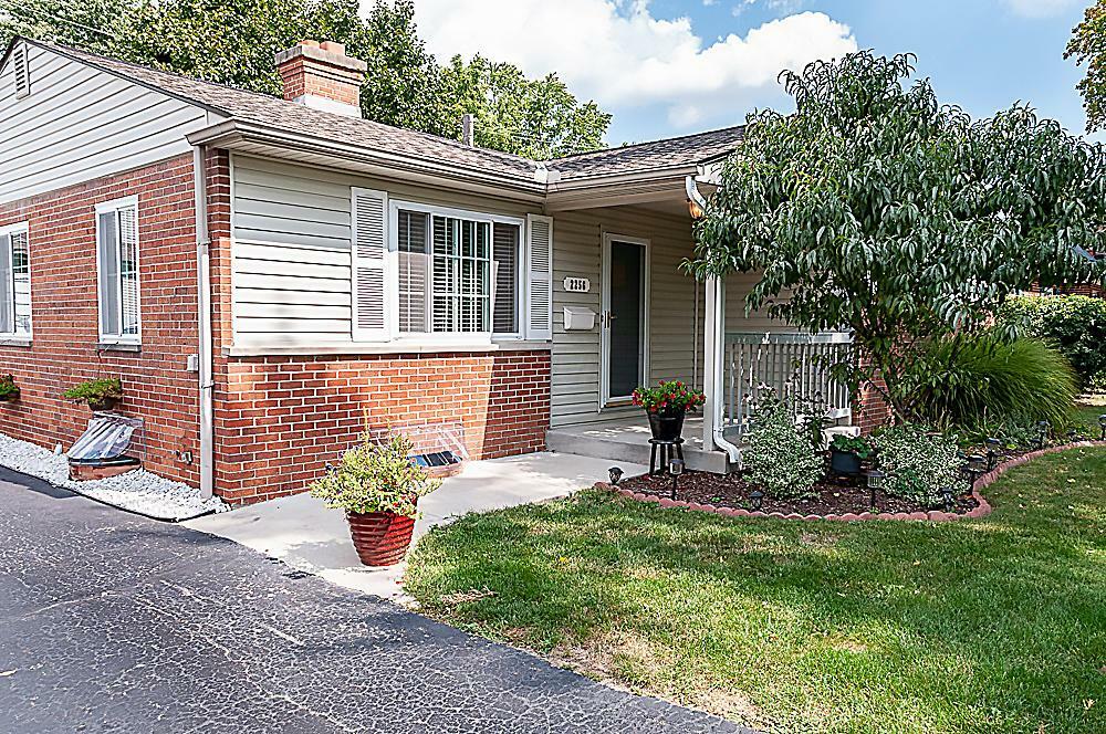 Property Photo:  2256 Zollinger Road  OH 43221 