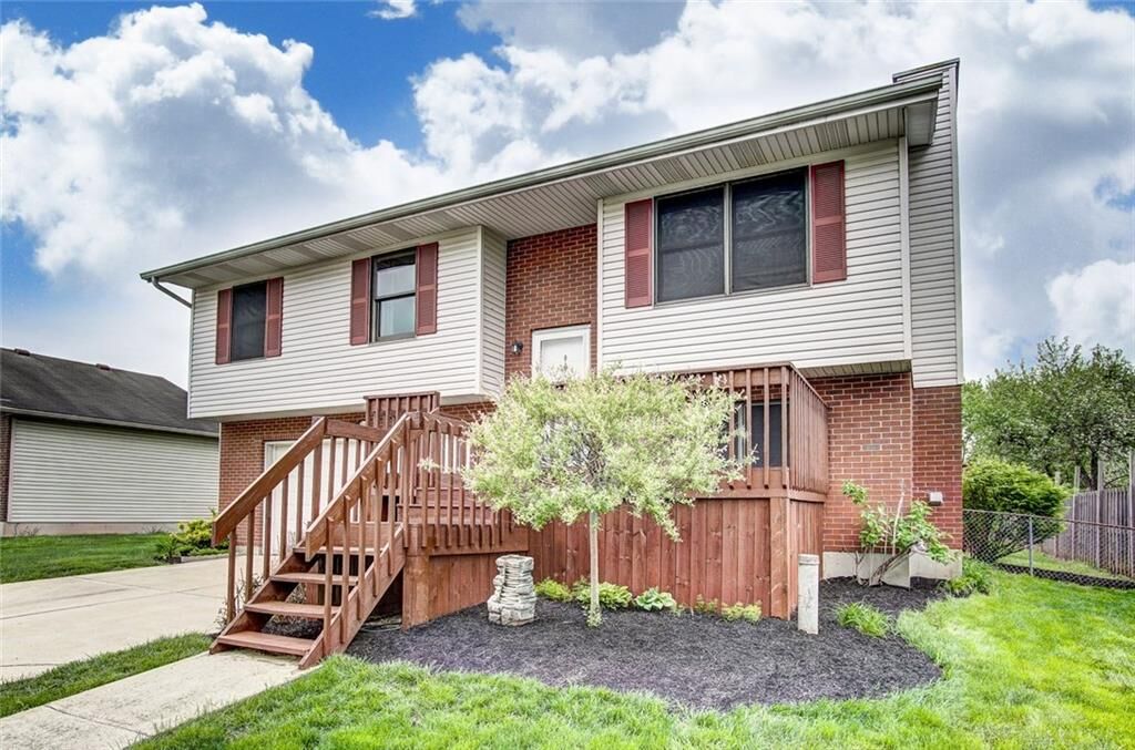 Property Photo:  6967 Torrington Drive  OH 45005