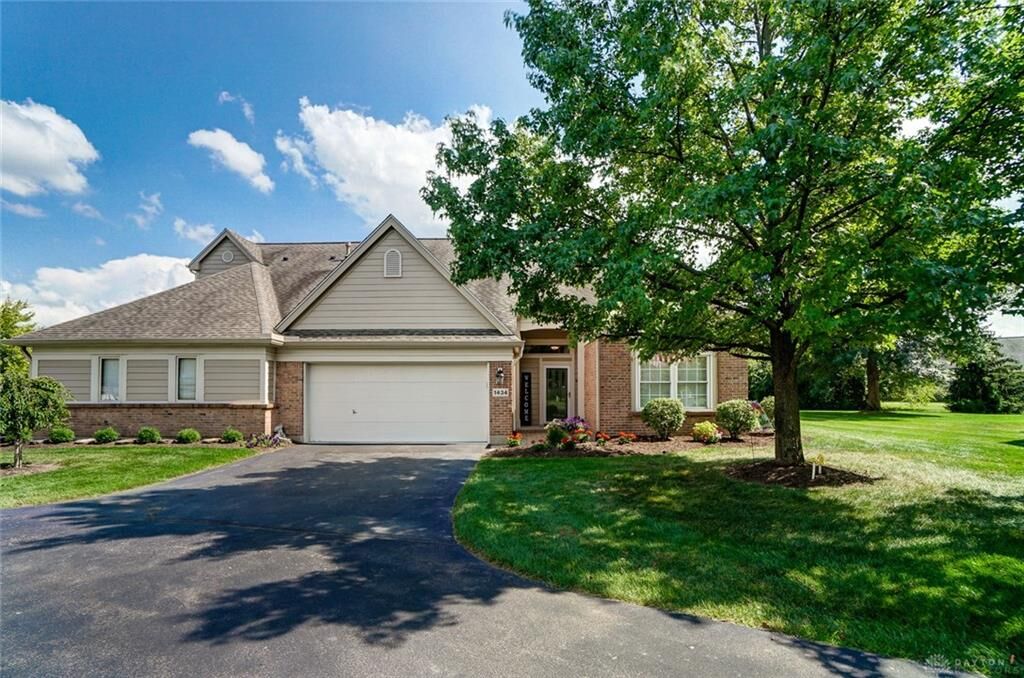 Property Photo: 1434 Yankee Vineyards OH 45458