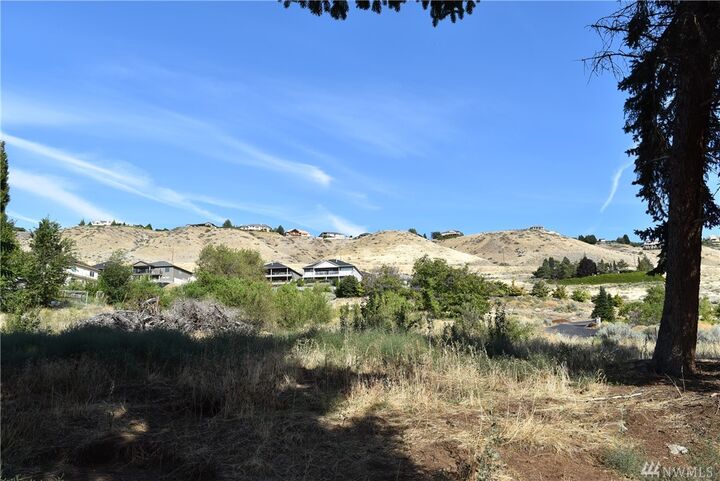 2533 N Baker Ave  East Wenatchee WA 98802 photo