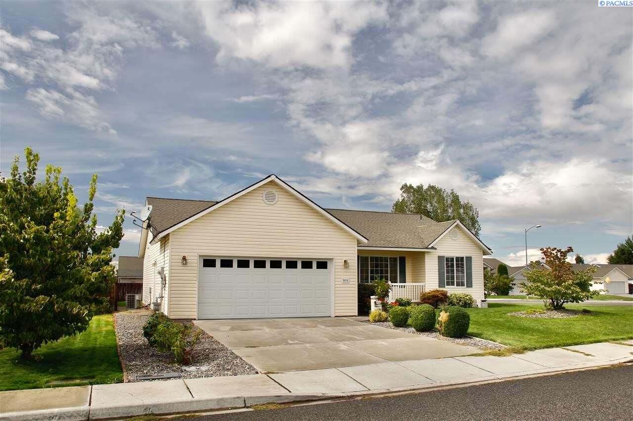 Property Photo:  5016 Oxford Ln  WA 99301 