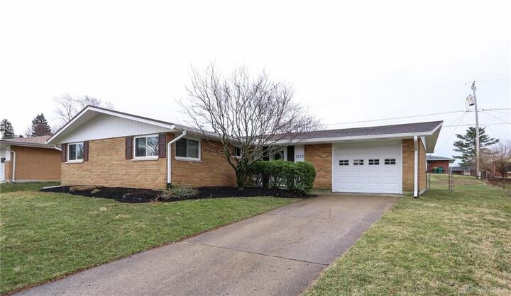 1162 Rona Parkway Drive  Fairborn OH 45324 photo