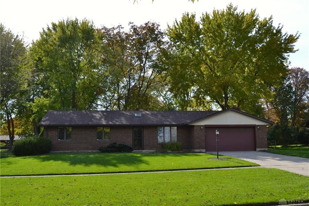 Property Photo: 1340 E Centerville Station Road OH 45459