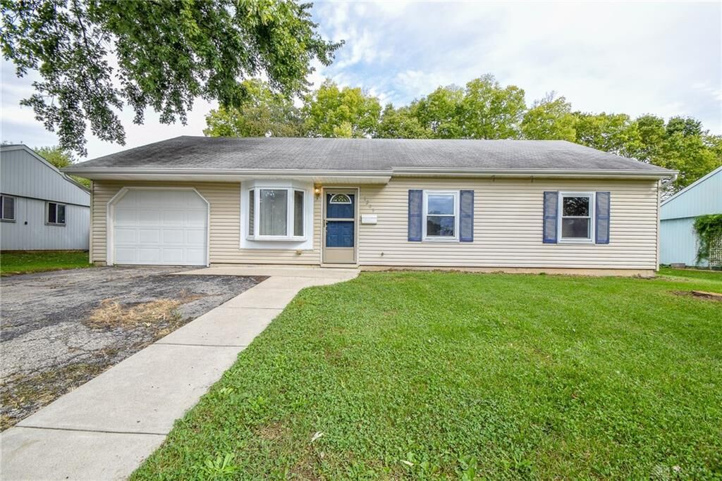 Property Photo: 1203 Chestnut Drive OH 45344