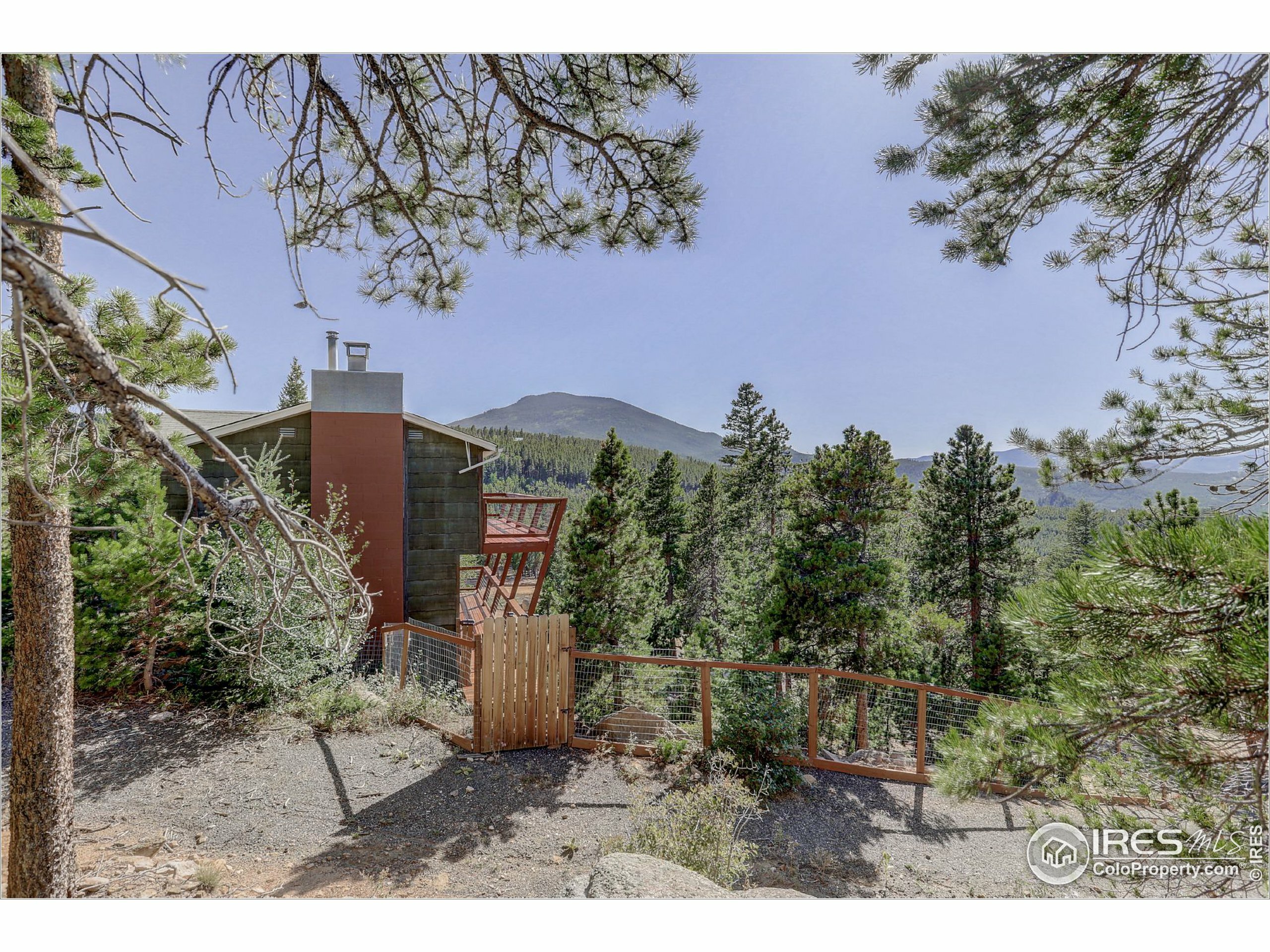 Property Photo:  107 Stone Cliff Cir  CO 80403 