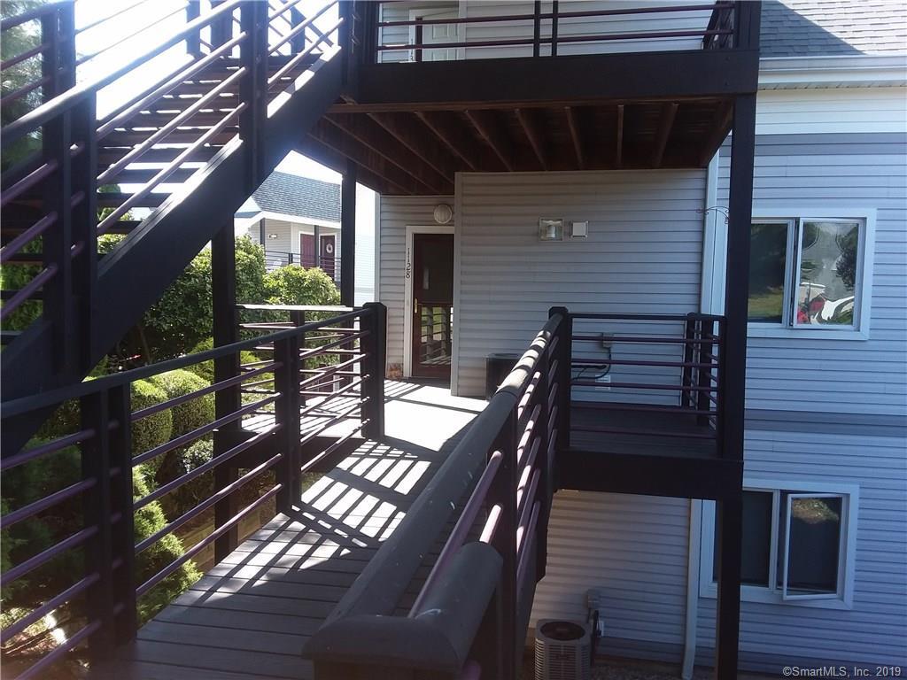 Property Photo:  1128 Windward Road 1128  CT 06461 