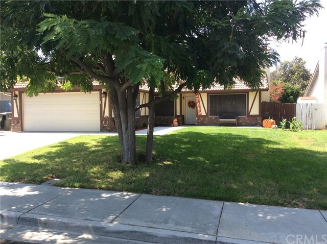 Property Photo:  719 Traci Street  CA 92543 