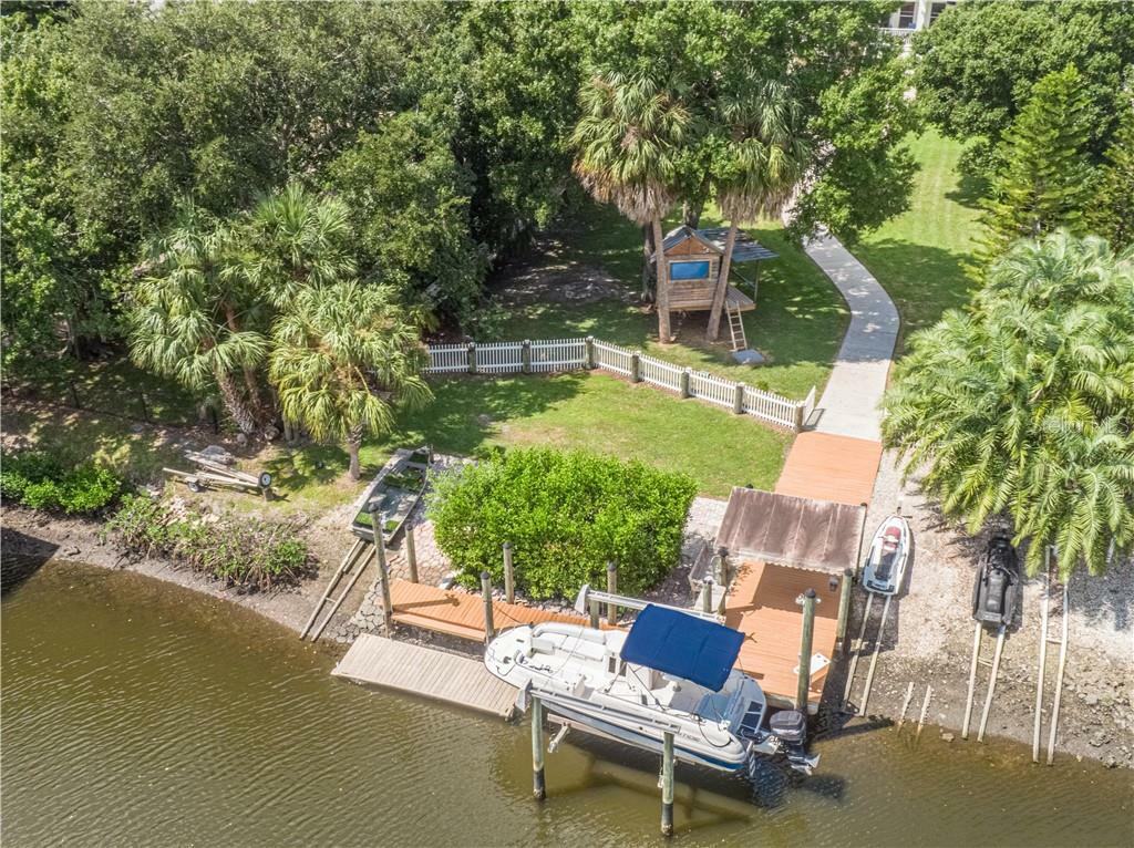 Property Photo:  4903 Troydale Road  FL 33615 