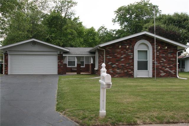 Property Photo: 72 Shirlwin Drive 62040