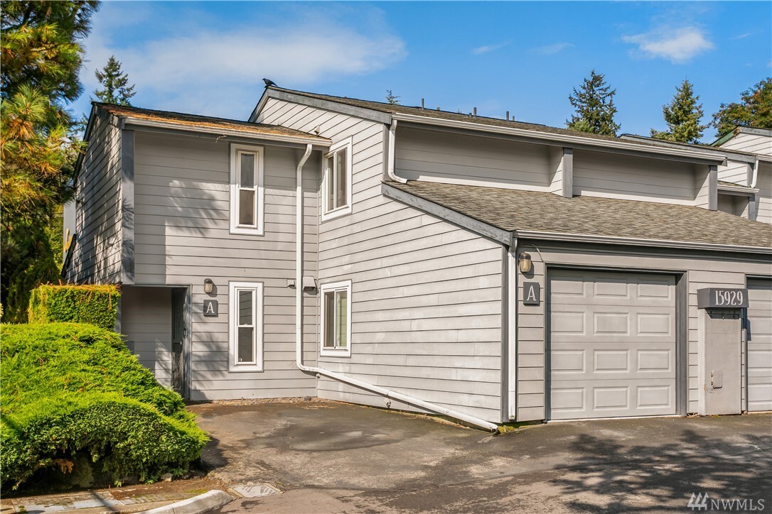 Property Photo: 15929 3rd Place SW A WA 98166