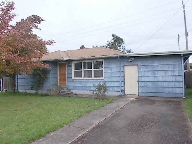 Property Photo:  3271 Pheasant Blvd  OR 97477 