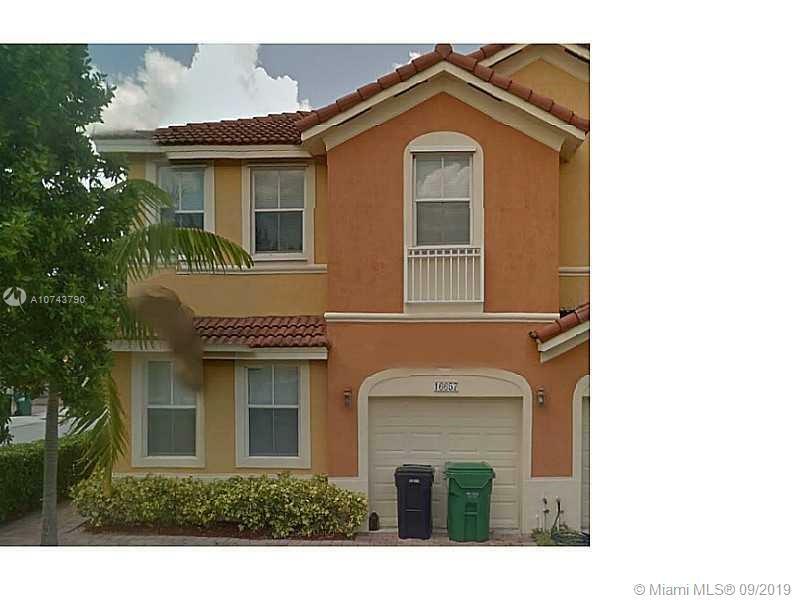 Property Photo:  16657 SW 79th Ter 16657  FL 33193 