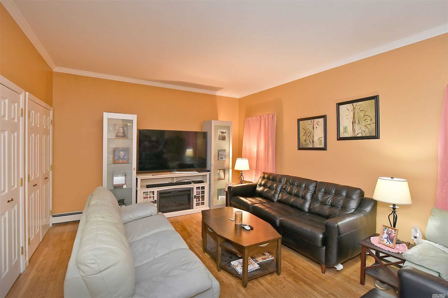 Property Photo:  2501 Knickerbocker Avenue  NY 11763 