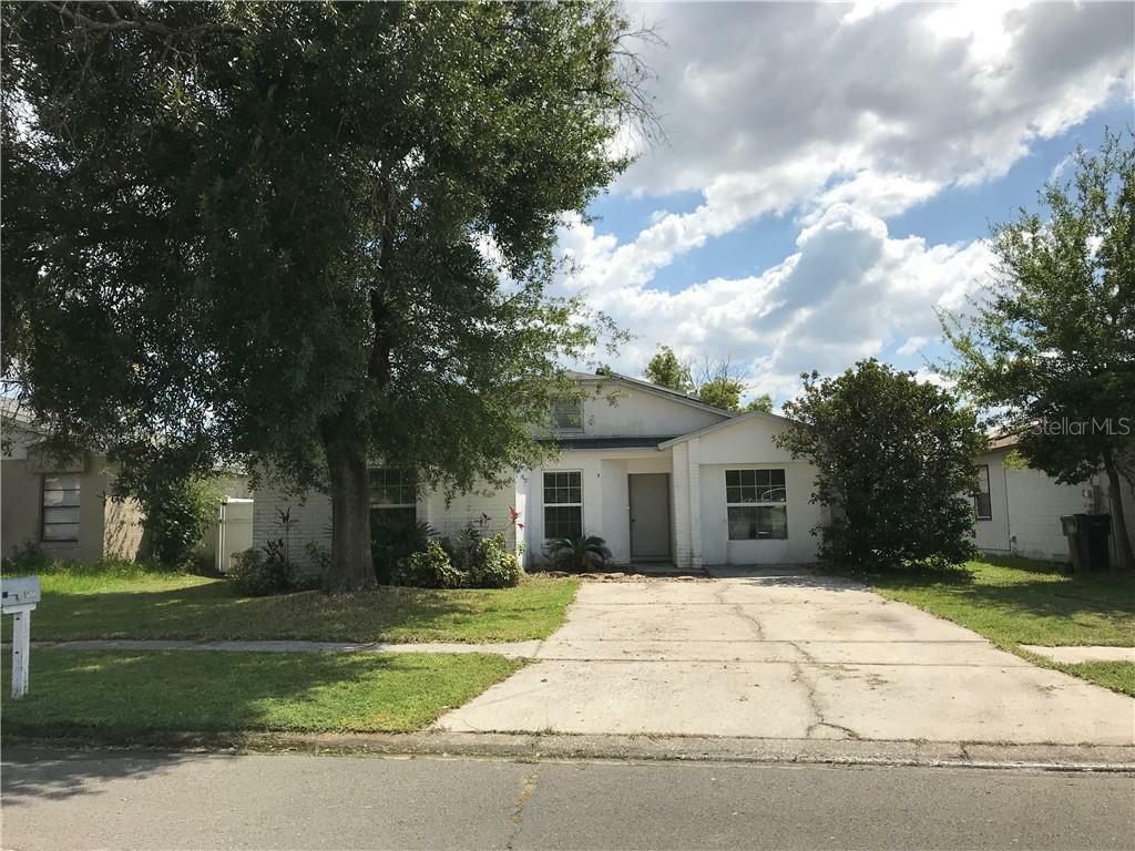 Property Photo:  1433 Vinetree Drive  FL 33510 